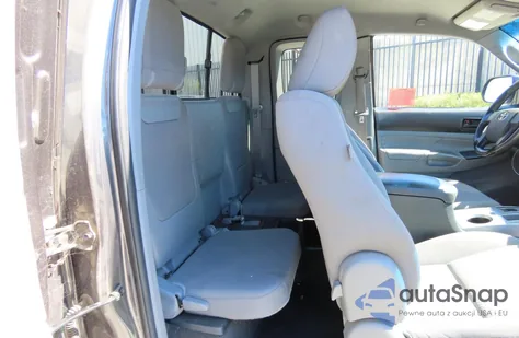 2012 Toyota Tacoma Prerunner Access Cab z USA, uszkodzony, nr VIN 5TFTU4GN1CX024135